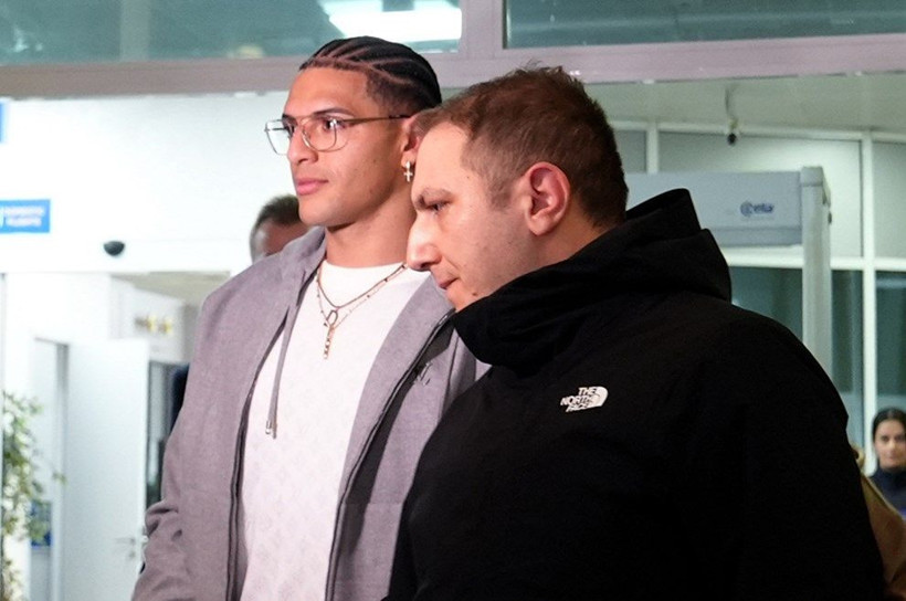 Diego Carlos sonrası Fenerbahçe 2. transferin eşiğinde: Mourinho "çok iyi" demişti - Resim: 1