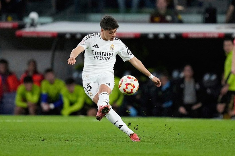 Real Madrid’de Arda Güler’e Jobe Bellingham şoku! - Resim: 3