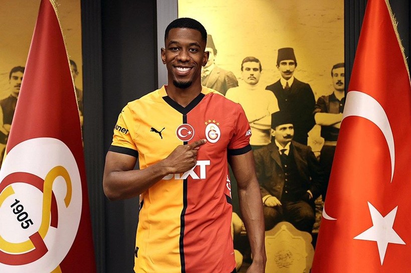 Okan Buruk biletini kesti gidiyor! - Resim: 4