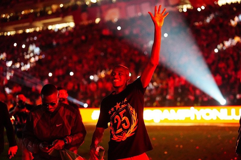 Galatasaray’ın Şampiyonluk videosu olay yarattı: Ali Koç, Acun ve Mourinho’lu paylaşım viral oldu! - Resim: 2