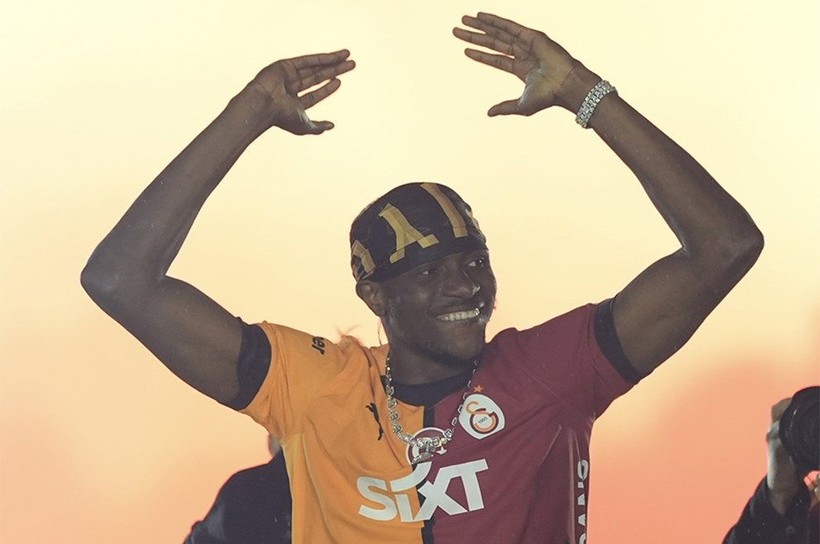 Osimhen Al Hilal’e giderse Fenerbahçe uçuyor: Mitrovic transferi için nefesler tutuldu! - Resim: 1