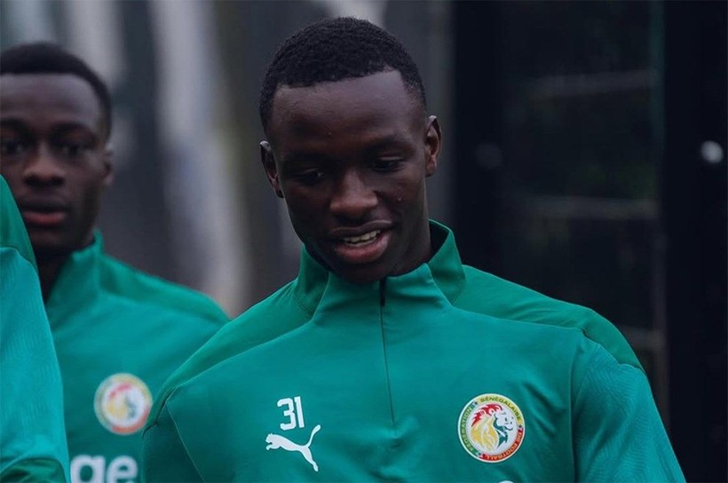 Amara Diouf Fenerbahçe’yi neden seçti? Baba vasiyeti Avrupa devlerini yendi, taraftar çıldırıyor! - Resim: 2