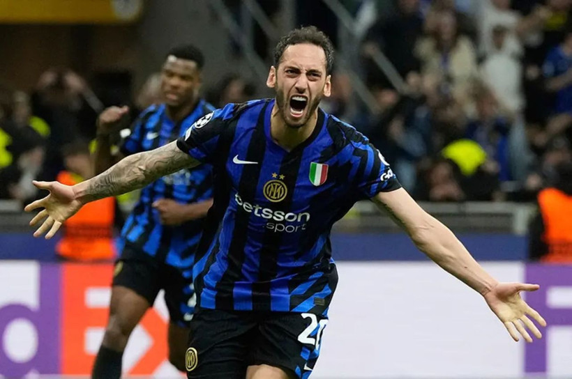 Meğer Hakan Çalhanoğlu'nun Fenerbahçe'ye transferi bu yüzden gerçekleşmemiş: İşte adım adım yaşananlar - Resim: 3