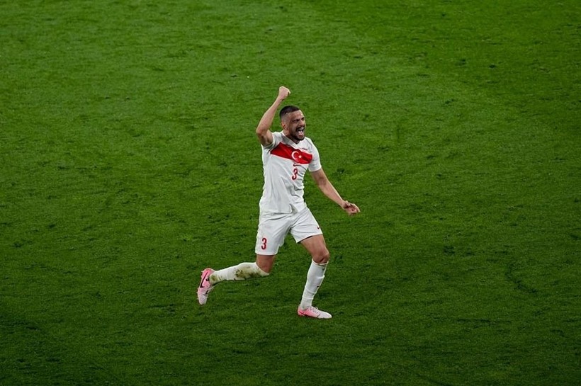 UEFA'dan skandal karar: Milli futbolcu Merih Demiral'a 2 maç ceza - Resim: 3