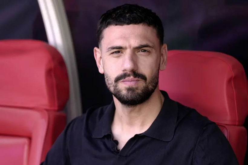 Merih Demiral Al Ahli ile 2029’a kadar imzaladı: Rekor ücretle Türk futbolcular arasında zirvede - Resim: 2