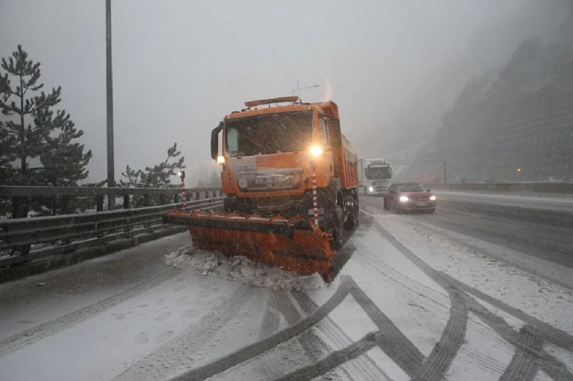 17 ile sarı alarm: İstanbul'da kar fırtınası! Sıcaklıklar 10 derece düşüyor - Fotoğraf: 20