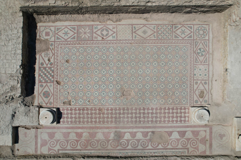Pompeiopolis’te binlerce yıllık miras gün ışığına kavuştu! 105 metrekarelik mozaik ortaya çıkarıldı - Fotoğraf: 2