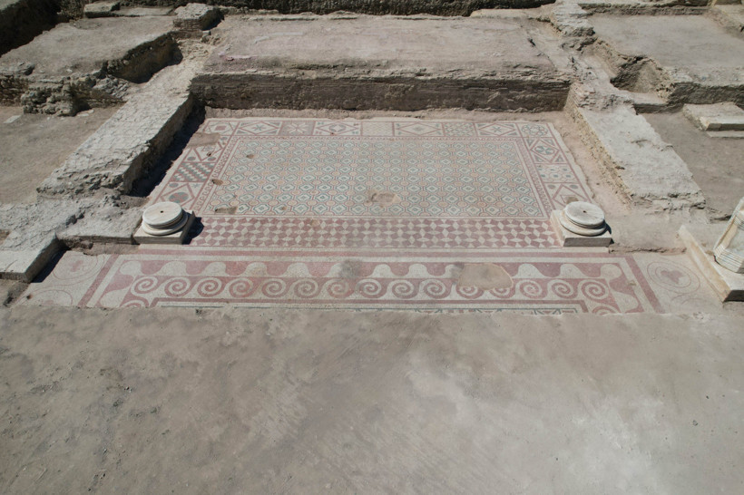 Pompeiopolis’te binlerce yıllık miras gün ışığına kavuştu! 105 metrekarelik mozaik ortaya çıkarıldı - Fotoğraf: 6