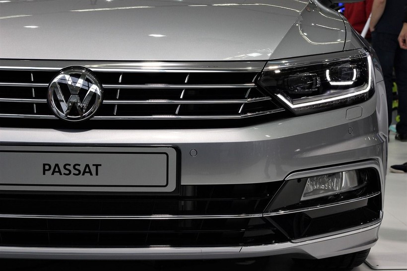 2021 model Volkswagen Passat fiyatları çıldırdı; Alman devi güncel listeyi abarttı - Resim: 2