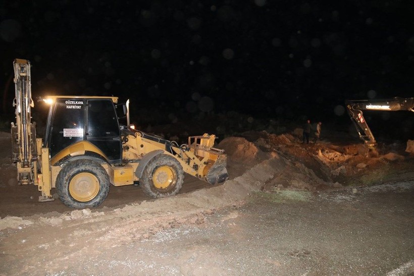 Iğdır'da önce fırtına sonra sel: Türkiye-Nahçıvan karayolu ulaşıma kapandı - Resim: 4