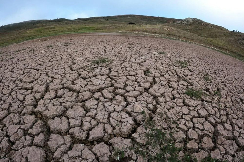 Dipsiz Göl ilk kez tamamen kurudu - Resim: 1