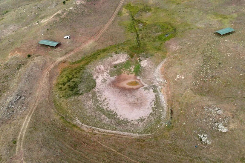 Dipsiz Göl ilk kez tamamen kurudu - Resim: 3