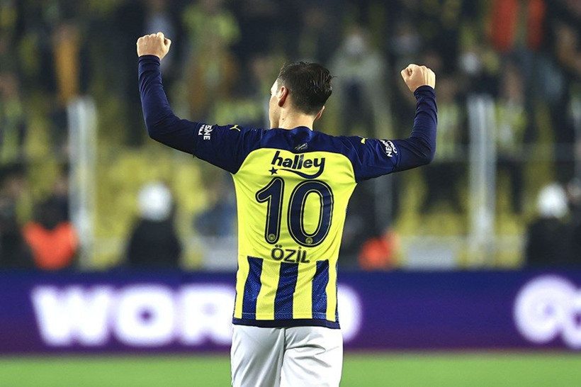 Fenerbahçe'de Mesut Özil krizi! - Resim: 1
