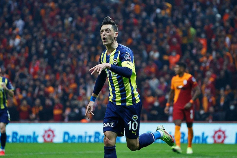 Fenerbahçe'de Mesut Özil krizi! - Resim: 3