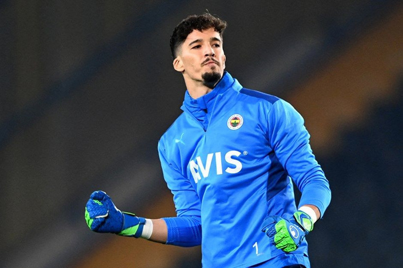 Ve Altay Bayındır'ın yeni takımı belli oldu: Ödenecek bonservis bedeline bakın - Resim: 1