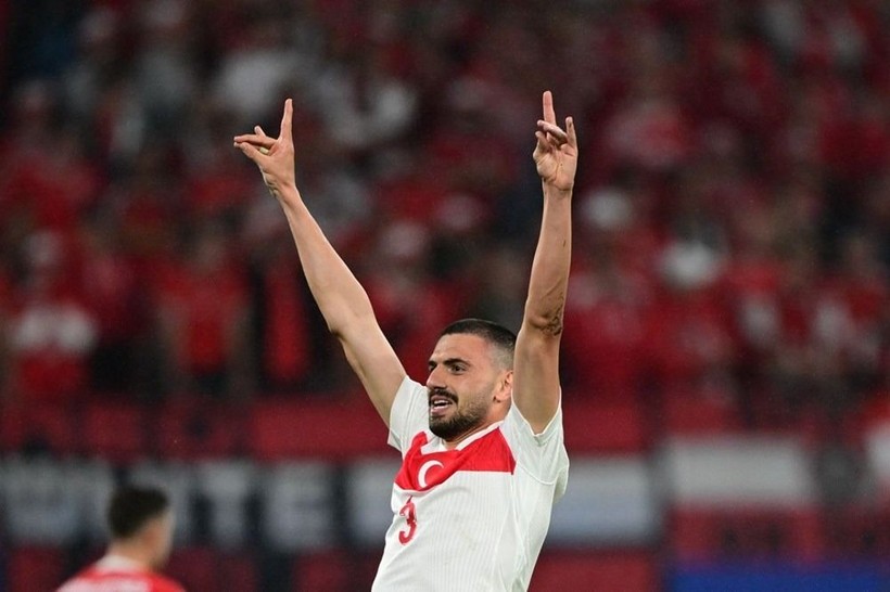 UEFA'dan skandal karar: Milli futbolcu Merih Demiral'a 2 maç ceza - Resim: 2