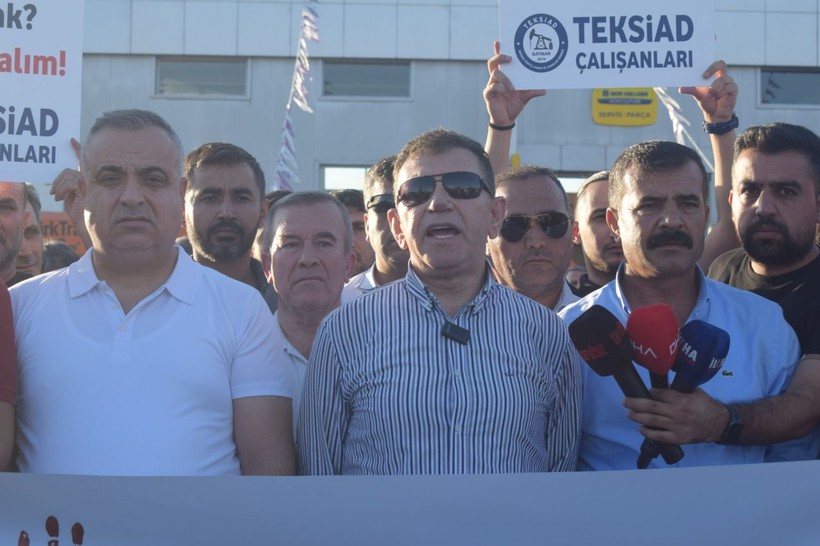 Batman'da 4 kişinin öldüğü kaza yerinde 'Ölümlü yollara dur' eylemi - Resim: 2
