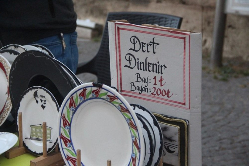 Ücret karşılığı dert dinliyor: Kadınlar 200, erkekler 1 TL - Resim: 4