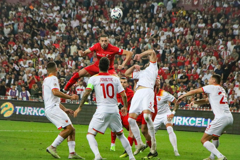 A Milli Takımımız, Karadağ'ı tek golle geçti - Resim: 1