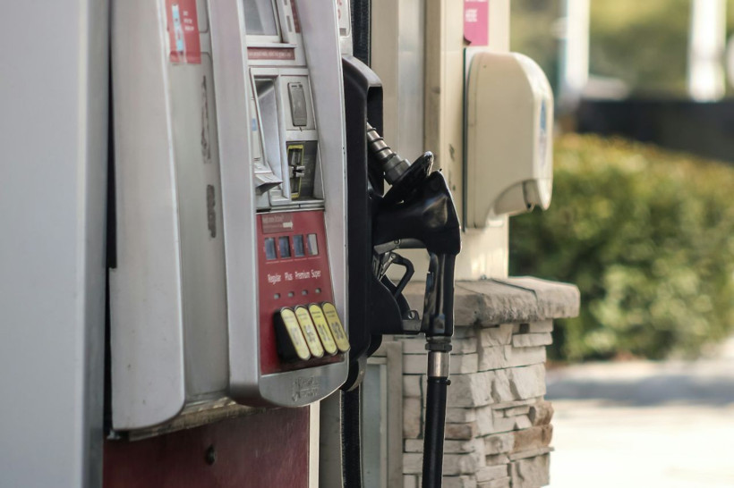 Benzine yeni zam geldi: Güncel akaryakıt fiyatları açıklandı - Resim: 1