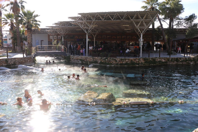 Kleopatra Antik Havuzu, ziyaretçi girişine kapatılıyor - Resim: 2