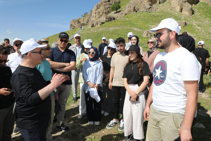 Tarihi Palu Kalesi'nde arkeolojik kazılar başladı - Resim: 3