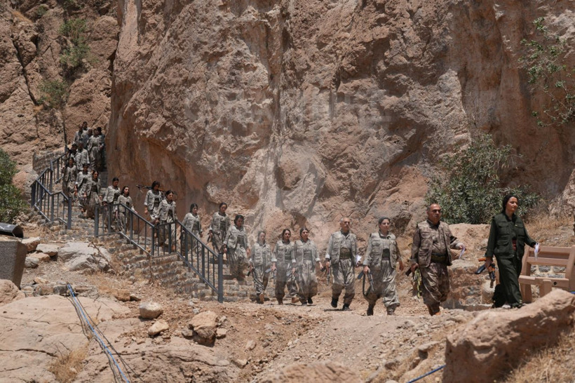 Tarihi dönemeç! PKK silahları Süleymaniye’de yaktı: Köşe yazarları ne dedi? Süreç nereye evrilir? - Resim: 2