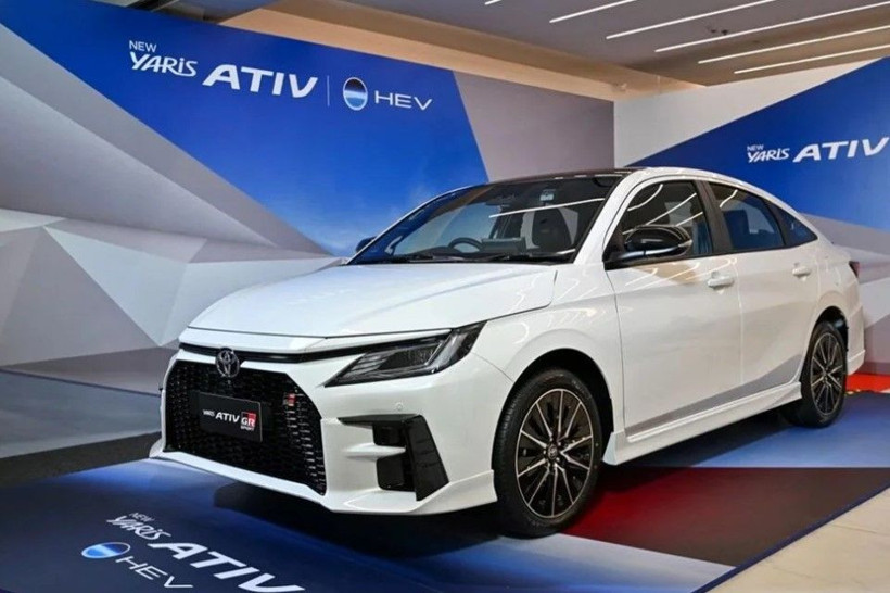 Toyota'dan yeni sedan! Fiyatı belli oldu; Yol tutuş iyileştirmelerine kavuşuyor - Resim: 1