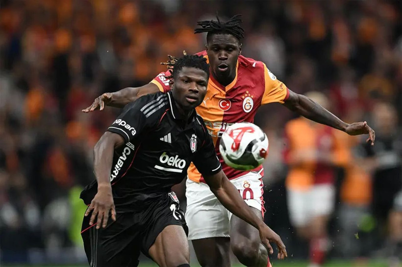 Galatasaray’da Singo şoku: 4–5 hafta yok, Ajax maçına yetiştirilmeye çalışılıyor - Resim: 4