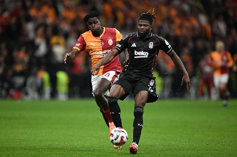 Galatasaray’da Singo şoku: 4–5 hafta yok, Ajax maçına yetiştirilmeye çalışılıyor - Resim: 2