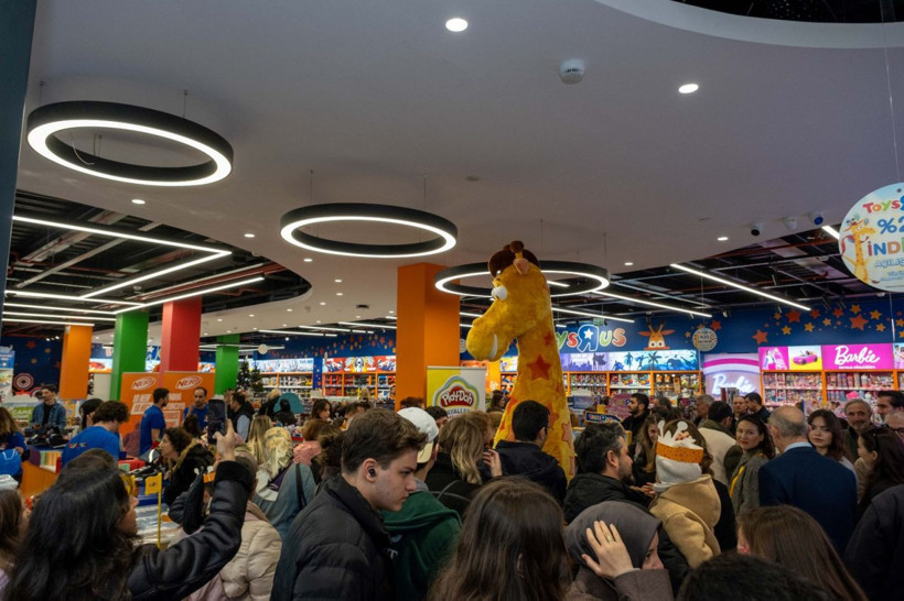 Toys“R”Us Türkiye ilk mağazasını Terminal Kadıköy’de açtı - Resim: 3