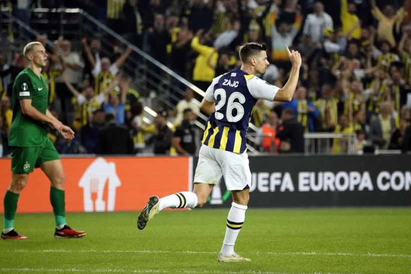 20 dakika topa dokunmadı, futbolu unutmuş! - Fotoğraf: 15