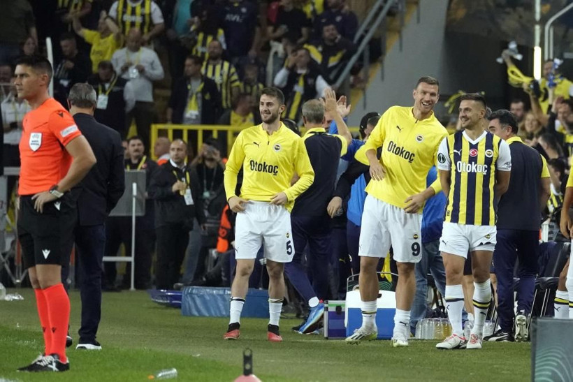 20 dakika topa dokunmadı, futbolu unutmuş! - Fotoğraf: 12