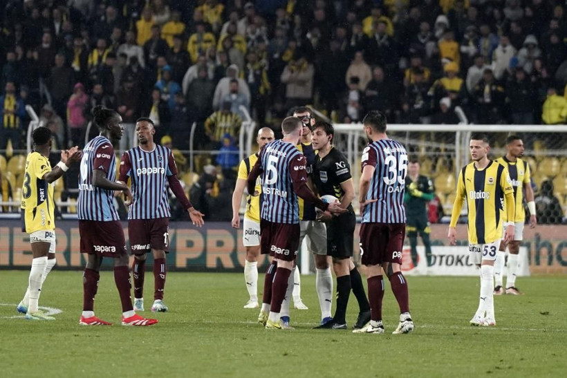 Sergen Yalçın’dan Fenerbahçe-Trabzonspor yorumu: “İrfan Can tezahüratı çok enteresan” - Fotoğraf: 4