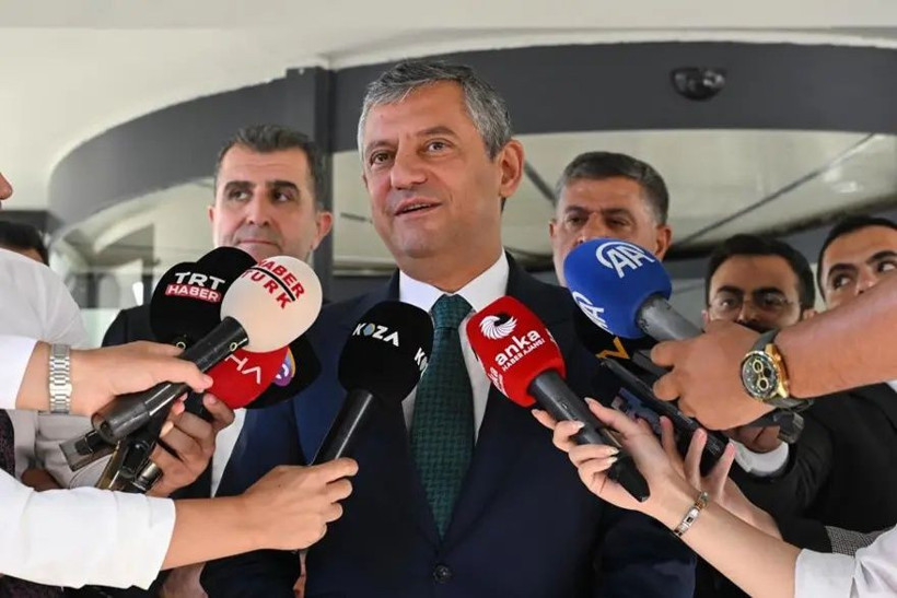 Özgür Özel CHP'den istifa etti: Yeni Parti'nin kuruluş dilekçesini imzaladı - Fotoğraf: 3