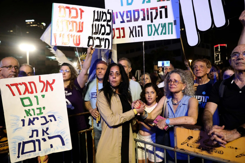 İsrail'de seçim öncesi büyük gösteri: Netanyahu'ya tepki büyüyor - Fotoğraf: 3