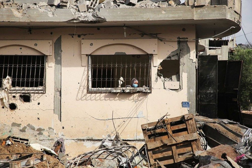 Ateşkesin ardından Gazze: Enkaza dönmüş evlerine geri döndüler - Resim: 1