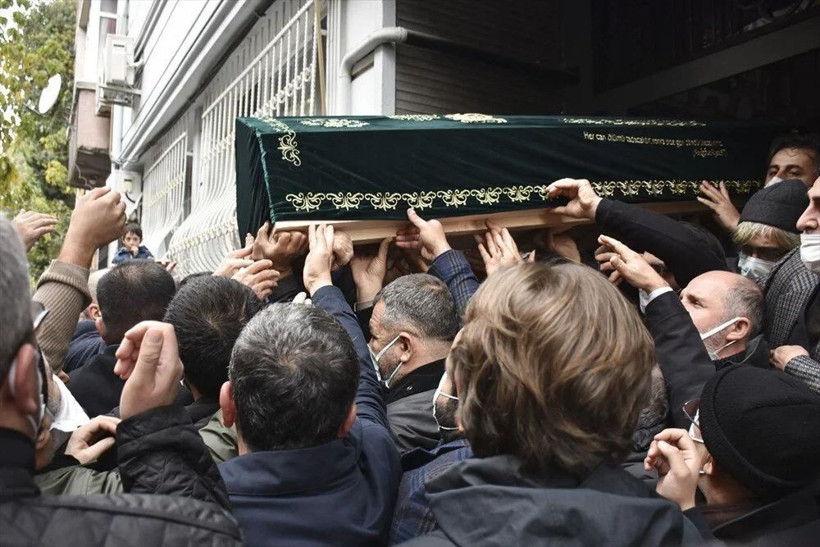 Yazar ve şair Sezai Karakoç'a veda - Resim: 1