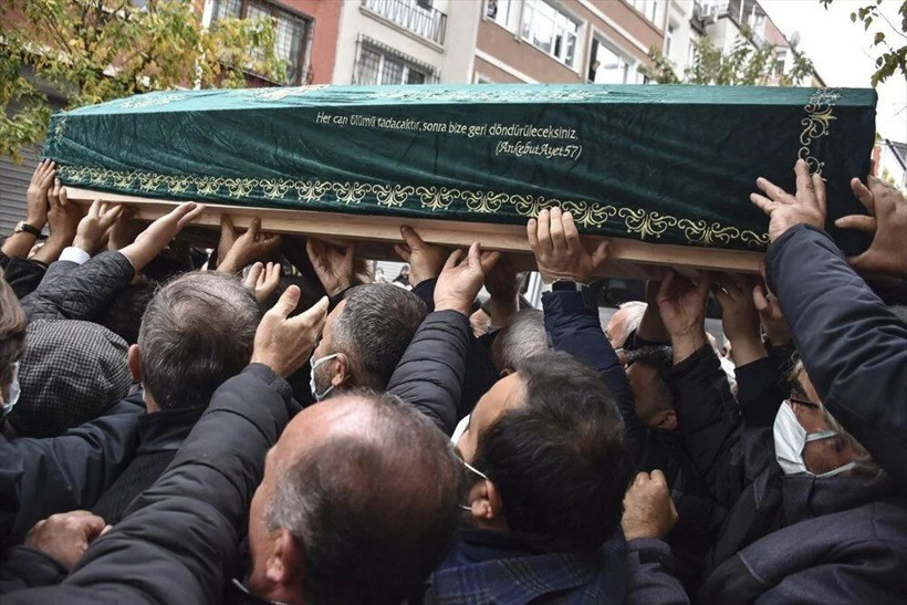 Yazar ve şair Sezai Karakoç'a veda - Resim: 4