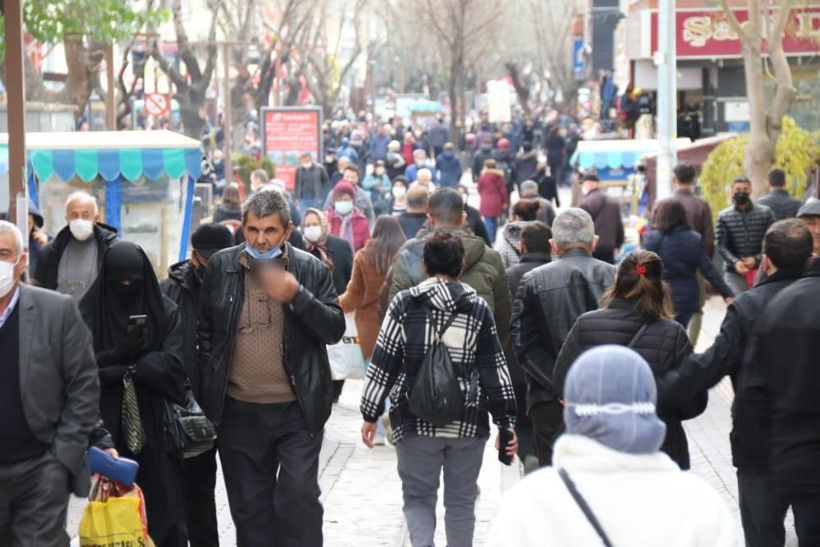 Türkiye’de Omicron alarmı: Ocak ayı için yeni tedbirler kapıda - Resim: 1