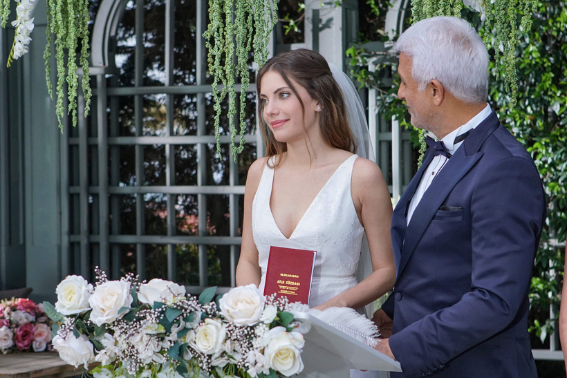 Eda Ece'nin düğün detayları ortaya çıktı! Tercihini Hollywood'tan yana kullanmış - Resim: 3