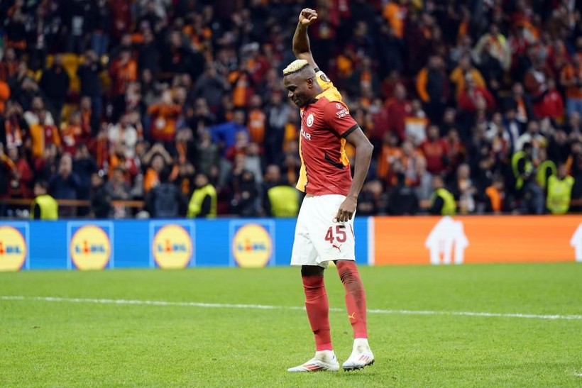 Bütün bir İngiltere Galatasaray'ı konuşuyor: 'Tottenham'ı resmen şaklabana çevirdiler, palyaço gösterisi gibiydi' - Resim: 2