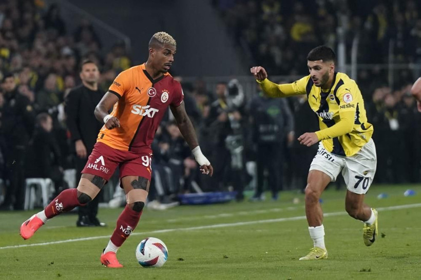 Galatasaray, Kadıköy’den yarı final biletini kaptı: Fenerbahçe’yi 2-1’le geçti - Resim: 1