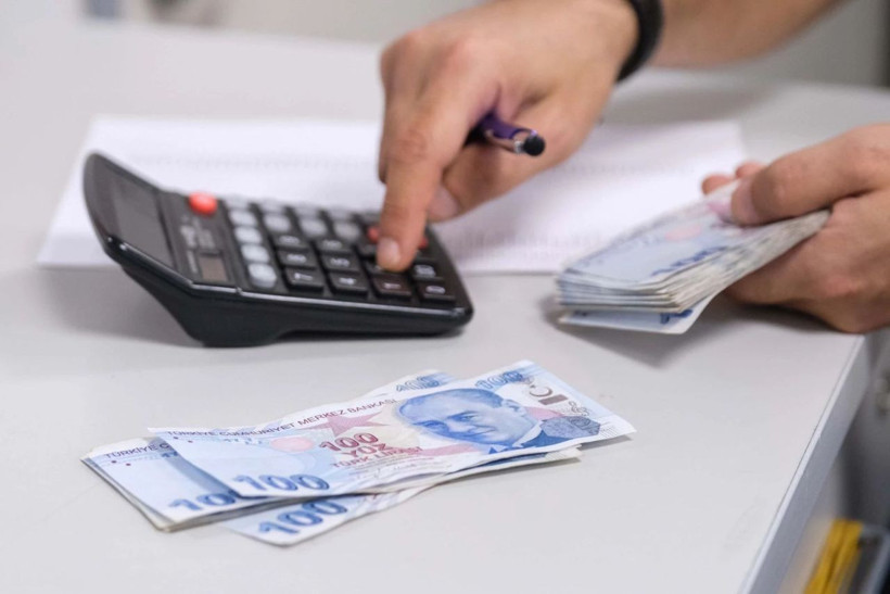 2026 zamları belli oldu: İşte yeni trafik cezası, pasaport, ehliyet, yurt dışı çıkış harcı ve IMEI kayıt fiyatları - Resim: 1