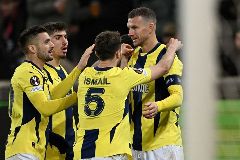 Fenerbahçe Alanyaspor deplasmanına çıkıyor: Muhtemel 11'ler belli oldu - Fotoğraf: 2