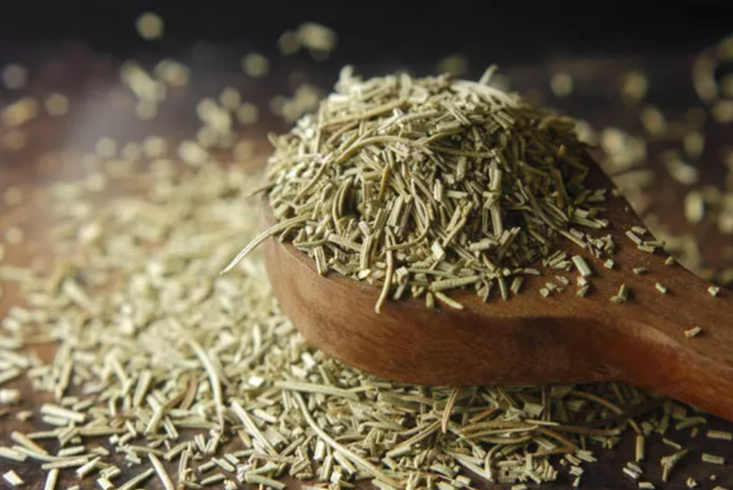 Yol kenarında bile yetişiyor: Doğal ağrı kesici! Ne iltihap kalır ne ödem! - Resim: 2