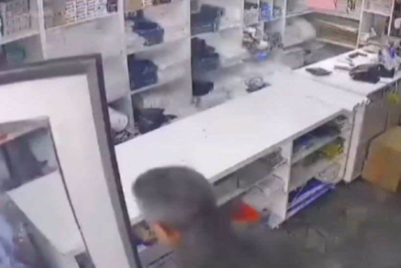 Cezaevinden izinli çıkıp hırsızlık yaptı; o anlar kamerada - Resim: 1