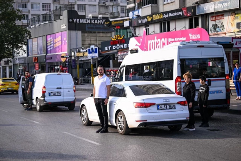 Türkiye 10 Kasım’da Ata’sını saygı ve özlemle andı - Resim: 4