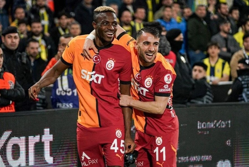 Osimhen'in geleceğine dair en net açıklama; Menajeri tartışmalara nokta koydu - Resim: 4