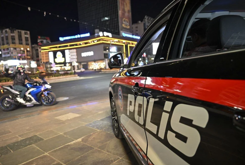 Polis aracı Togg Kızılay Meydanı'nda görevde - Resim: 3